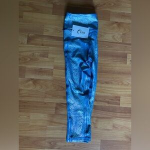 Zyia Blue Mermaid Pocket Light n Tight Hi-Rise Capri